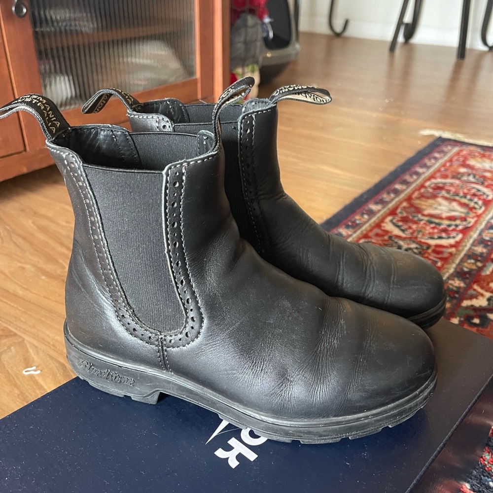 Blundstones Voltan Black Leather Chelsea Boots Size AU 4/Size US 7/Size EU 37